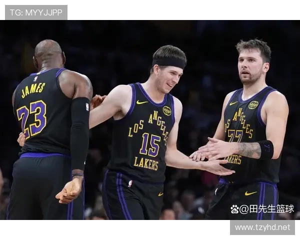 里夫斯无球跑动占比提升，改变湖人外线进攻结构